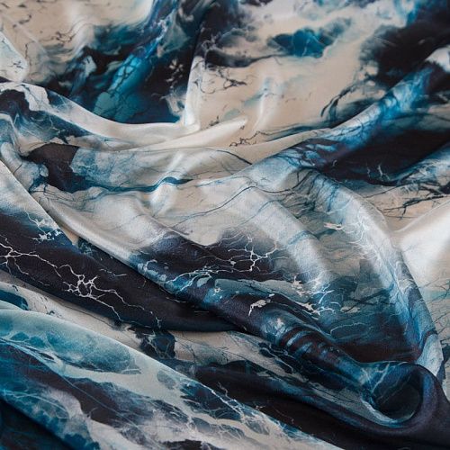 Шелк натуральный Fendi 064-19267 молочно-синий