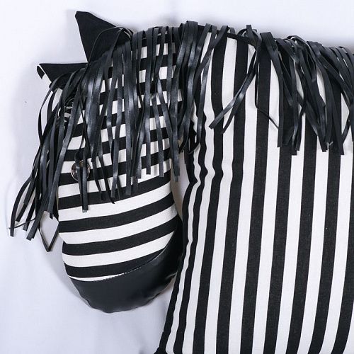 Наволочка декоративная на молнии 43х43 см ЗЕБРА 521983