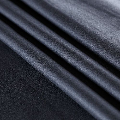 Шерсть двойная 066-09663 черный однотонный