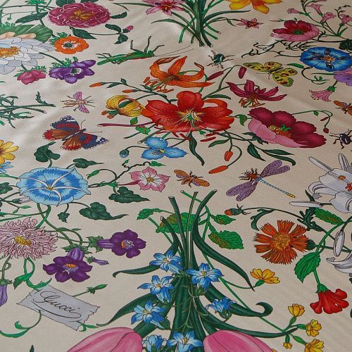 Шелк твил Gucci Flora платочный купон 064-19152 черный бордюр