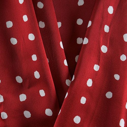 Креп-атлас 001-11928 бордовый принтованный