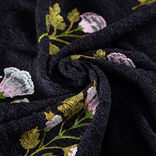 Твид с вышивкой 052-20217 черный